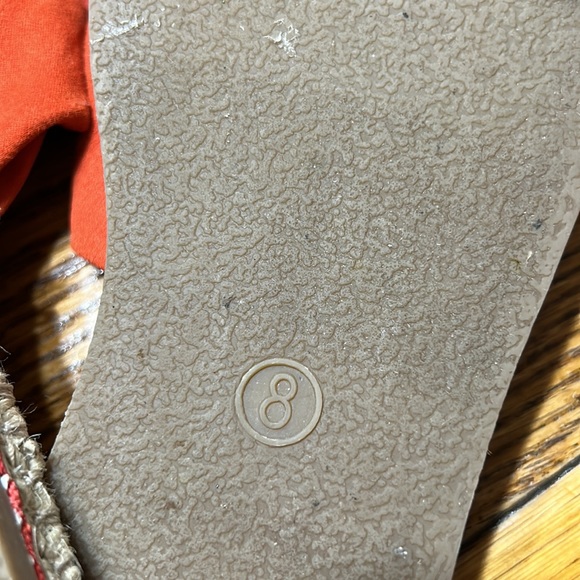 Universal Thread fabric big bow slides.  Orange. Size 8. - Picture 10 of 10